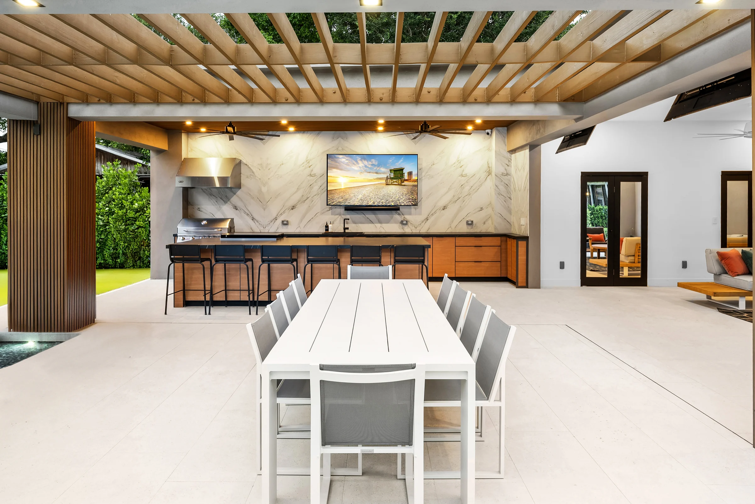 139 BP pavilion dining area
